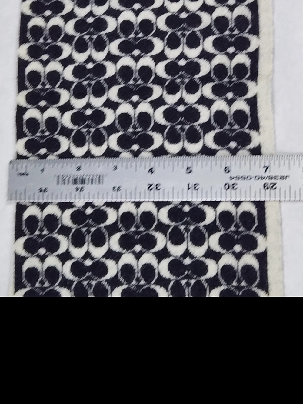 Coach Vintage cream and black monogram wool winter scarf - Picture 4 of 5